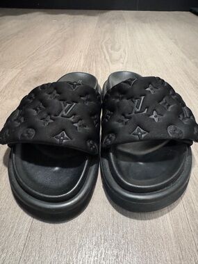 Black Quilted Logo Slide Sandals NWOT